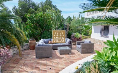 Cozy villa with lovely views of the sea and Altea.